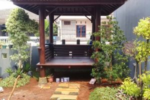 Gazebo Di Taman Minimalis